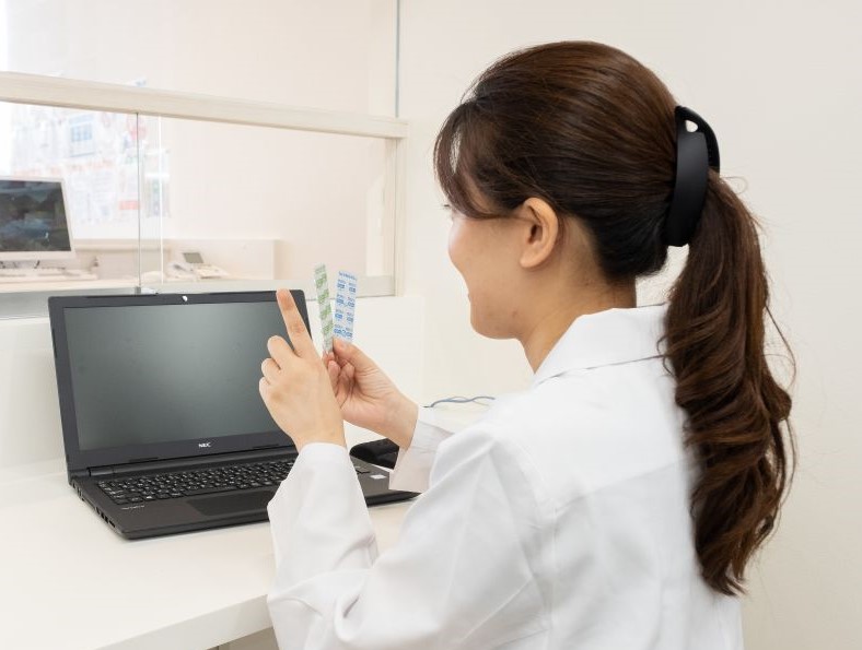 求められる薬局・薬剤師のあり方とたんぽぽ薬局の取り組み(オンライン服薬指導)